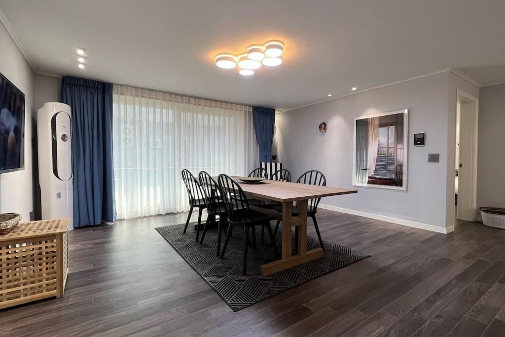 Hongdae 3Bedroom Apartment #14 Сеул Екстер'єр фото