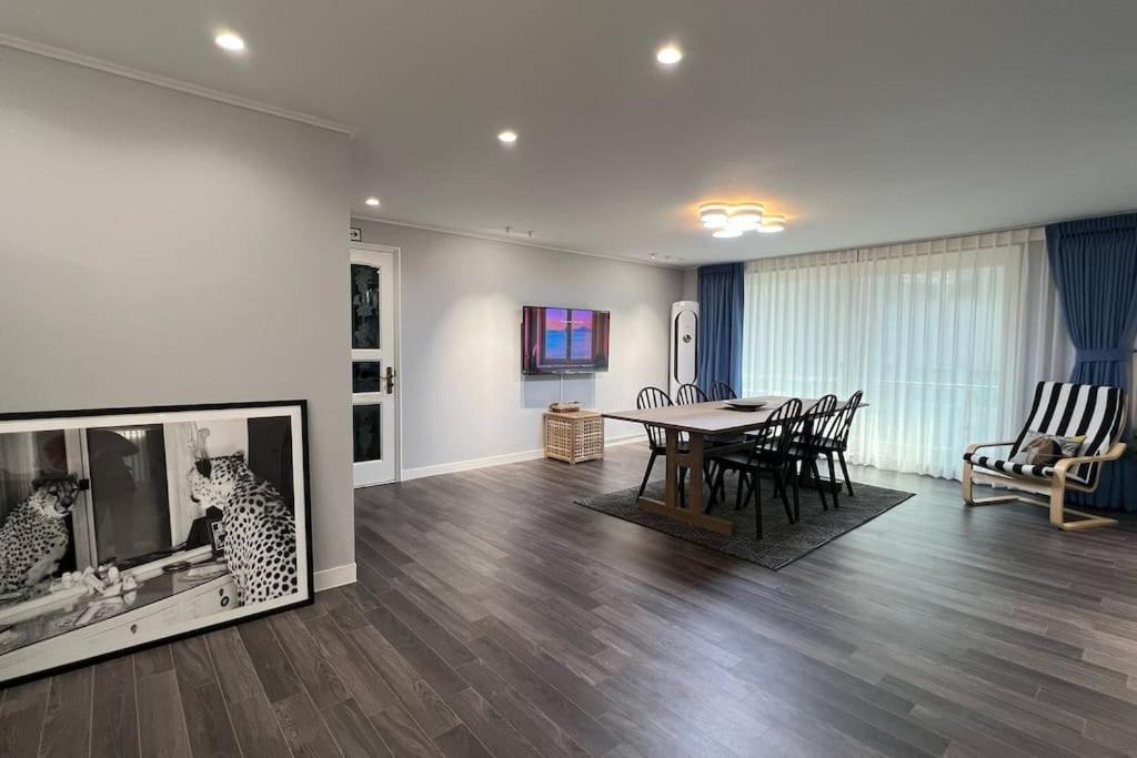 Hongdae 3Bedroom Apartment #14 Сеул Екстер'єр фото
