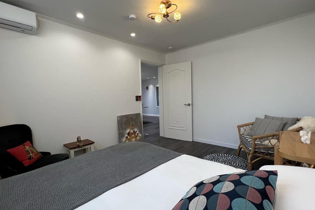 Hongdae 3Bedroom Apartment #14 Сеул Екстер'єр фото